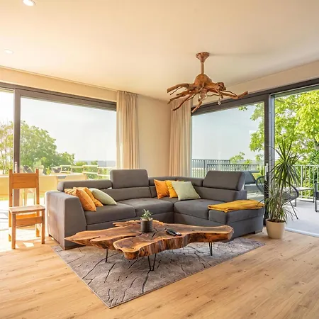 빌라 Vinita W/ Jacuzzi & Sauna Near Thermal - Happy 스베티유리오브슈차브니치